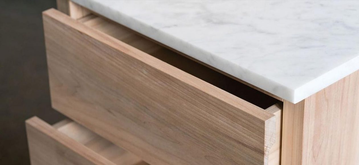 The-Butler_David-Chipperfield_e15-furniture-makers_American-willow_Wolfram-Scheible_Making_Detail-(1)_carousel_preview